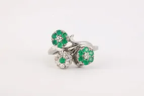 18k White Gold Ring with 0.24tcw Diamonds and 1.29tcw Emeralds Size 5 (6.84g.)