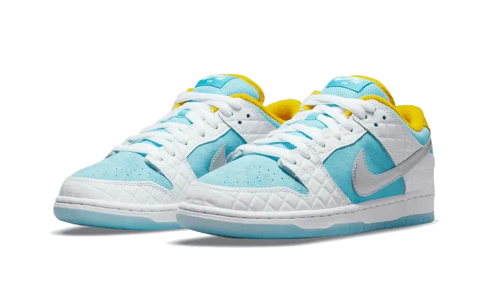 SB Dunk Low Pro FTC